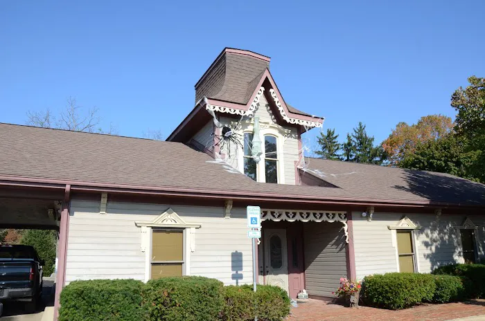 Twin Lakes Veterinary Hospital Picture 3