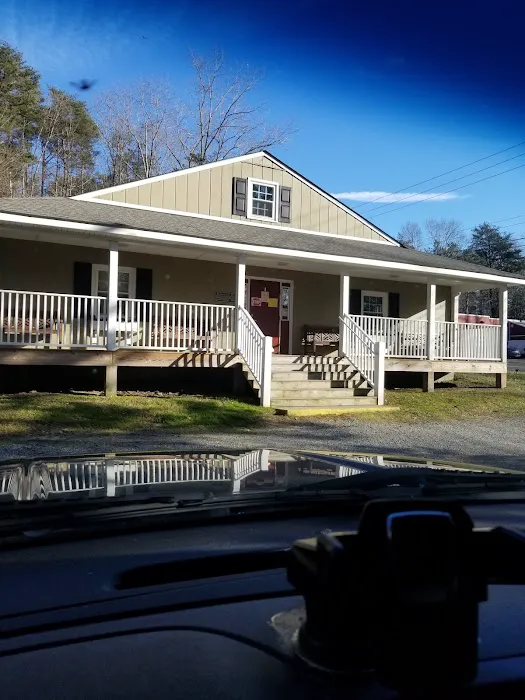 Animal Medical Center of Louisa Picture 5