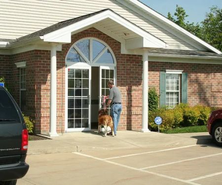 Cuyahoga Falls Veterinary Clinic: Gates Ryan G DVM
