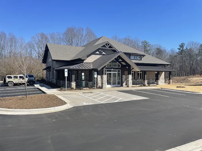 Midway Animal Clinic Picture 2