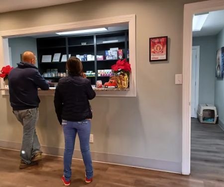 Paws and Claws Affordable Veterinary Clinic