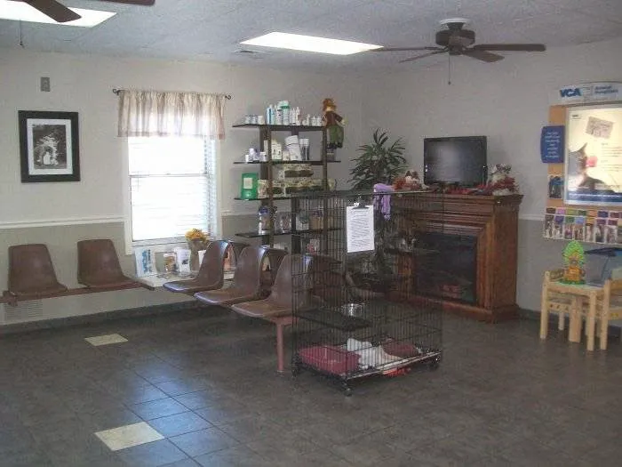 VCA Midpark Animal Hospital Picture 4