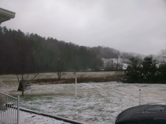 Roan Mountain Animal Hospital Picture 9