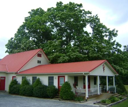 Roan Mountain Animal Hospital