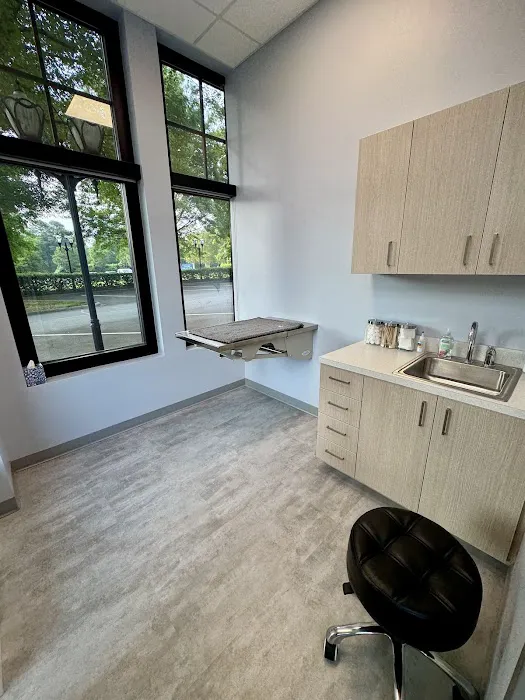 Huntersville Veterinary Clinic Picture 1