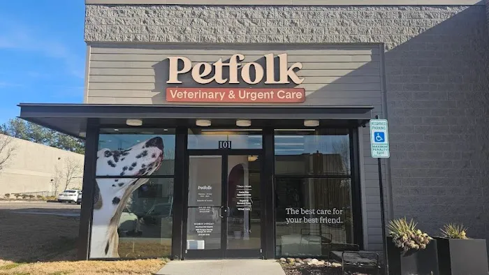 Petfolk Veterinary & Urgent Care - North Hills Picture 1