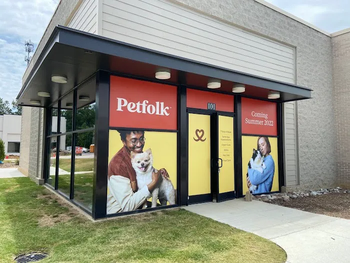 Petfolk Veterinary & Urgent Care - North Hills Picture 5