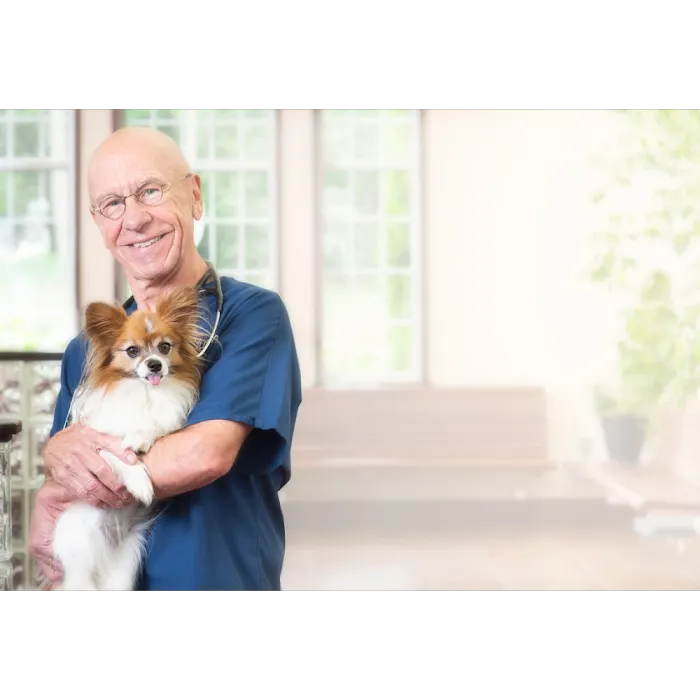 Robert Hutchison DVM Picture 8