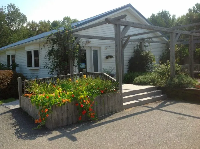 Schoodic Animal Hospital Picture 1