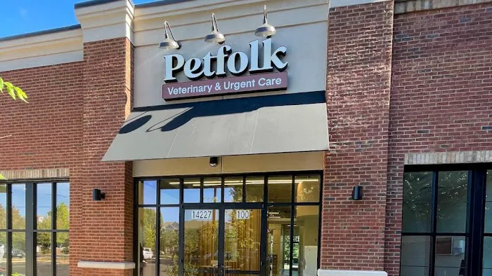 Petfolk Veterinary & Urgent Care - Huntersville Picture 5