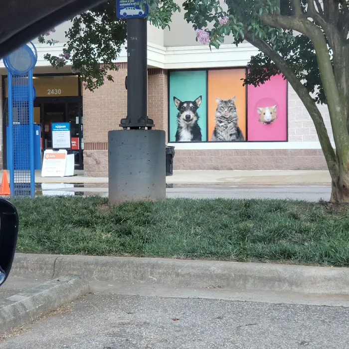 Banfield Pet Hospital Picture 9
