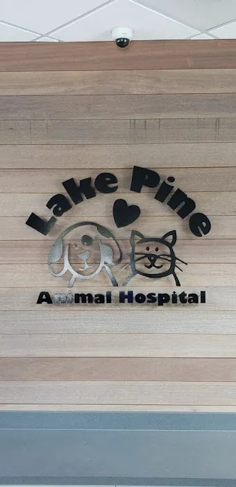 Lake Pine Animal Hospital Picture 8