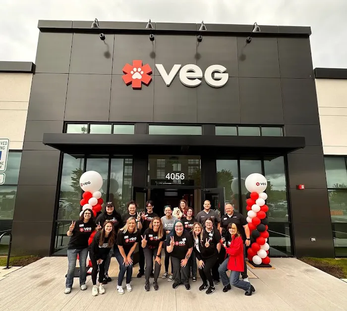 Veterinary Emergency Group Picture 10