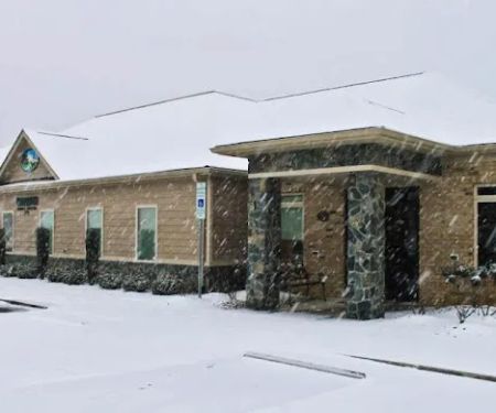 Creekside Animal Hospital - Lovell Elias Cynthia DVM