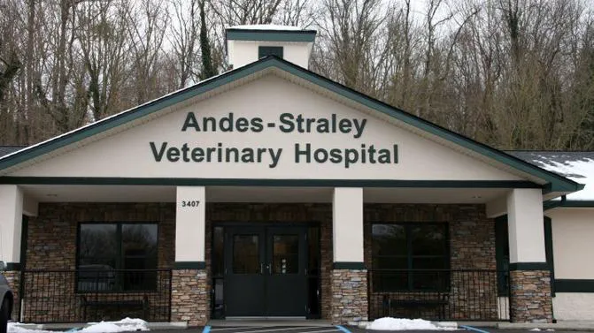 Andes-Straley Veterinary Hospital Picture 8