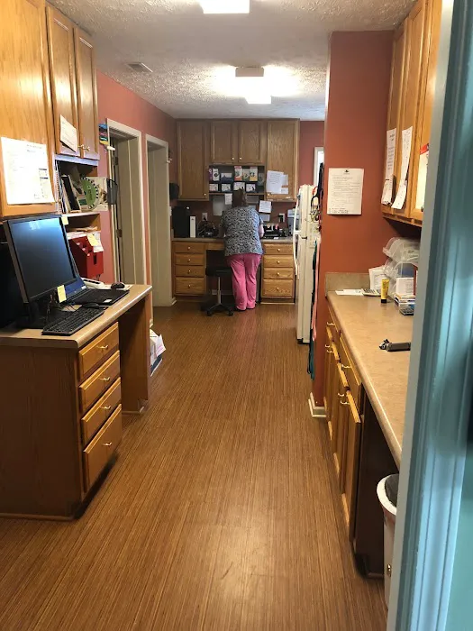 Asheville Veterinary Associates - West Picture 8