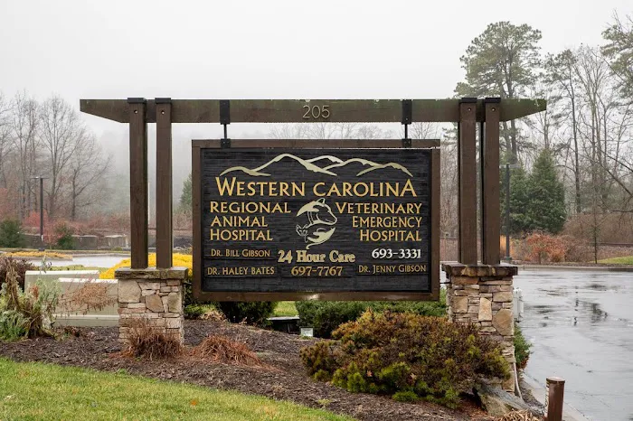 Western Carolina Regional Animal Hospital & Emergency Hospital Picture 3