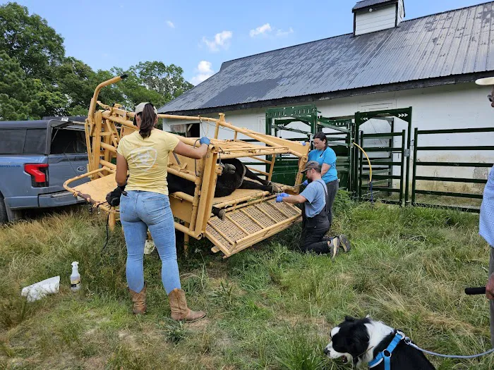 Agrarian Veterinary Services, LLC Picture 4