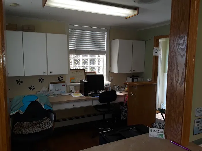 Hartman Veterinary Hospital Picture 8