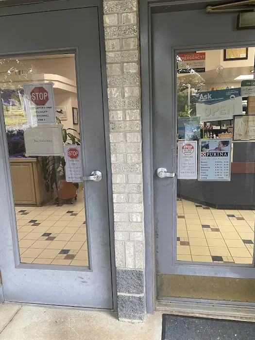 Pet-Vac Animal Hospital Picture 10