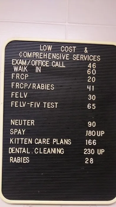 East Hills Veterinary Clinic Picture 2