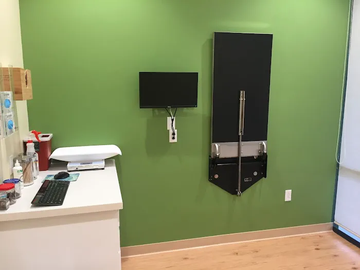 Marina Village Veterinary Picture 2