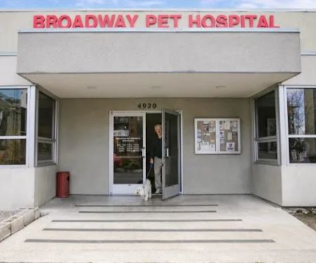 VCA Broadway Animal Hospital