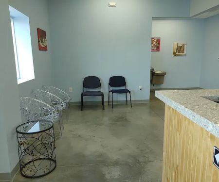 Welcome Waggin' Animal Hospital