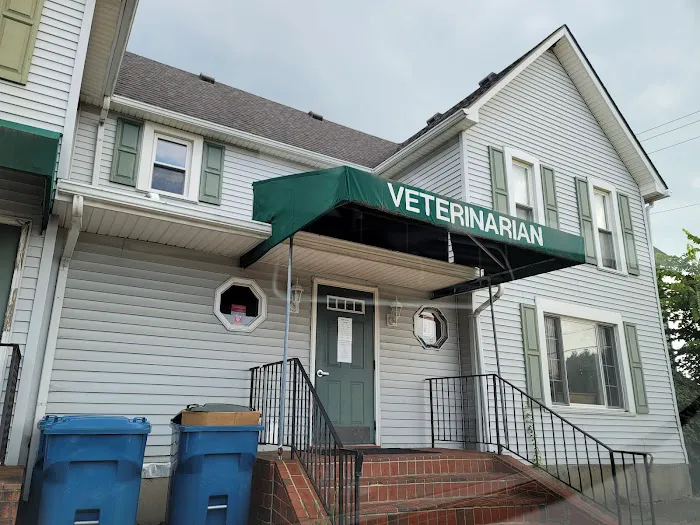 Upper Heights Veterinary Clinic Picture 2