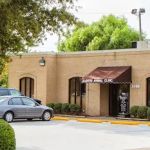 Algiers Animal Clinic: Andrew Gutter DVM