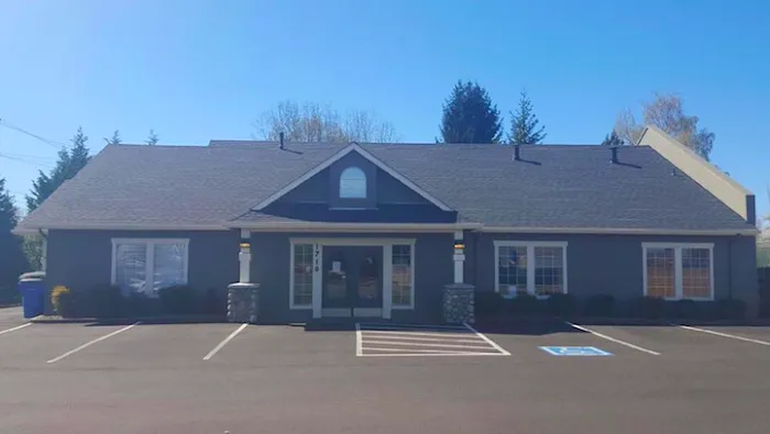 Evergreen Animal Hospital Picture 3