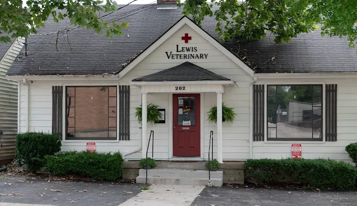 Lewis Veterinary Practice Picture 4
