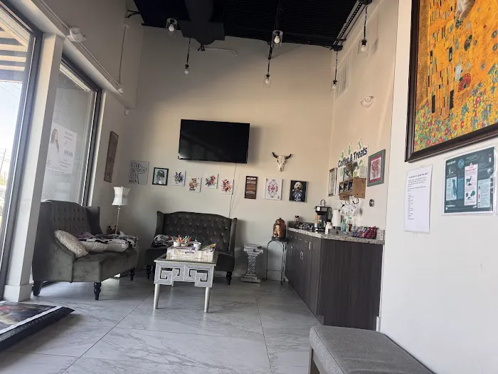 Q Veterinary Hospital Galleria Picture 1