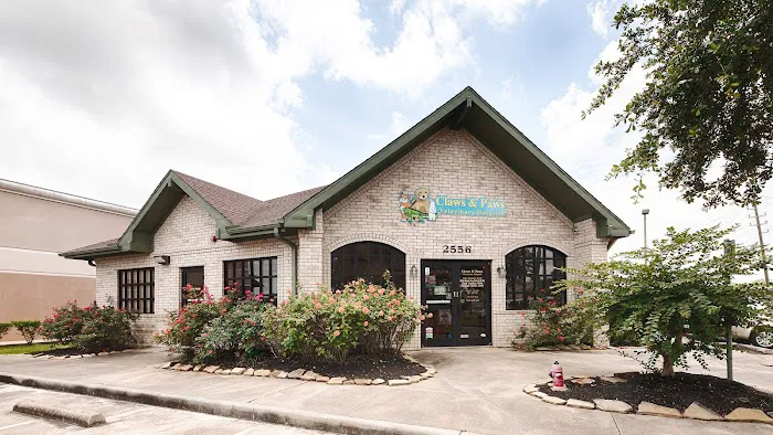 Claws & Paws Veterinary Hospital Picture 7