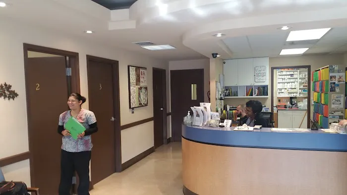 Overland Veterinary Clinic Picture 9
