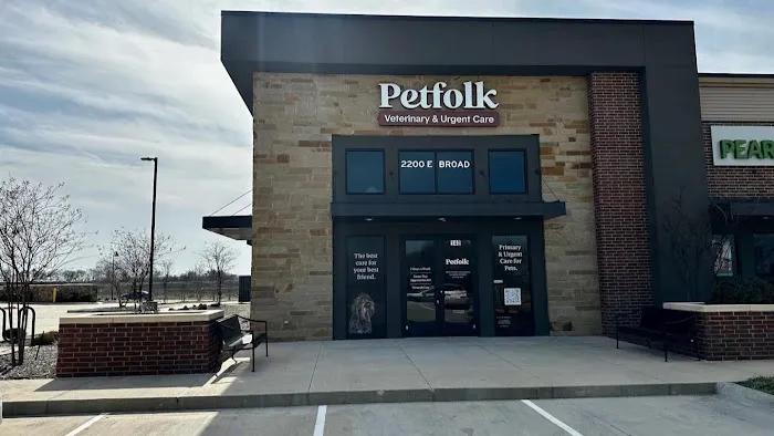 Petfolk Veterinary & Urgent Care - Mansfield Picture 3