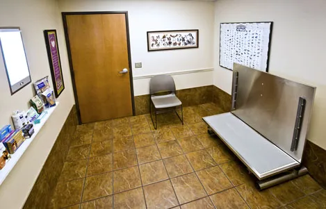 Abrams Forest Veterinary Clinic Picture 5