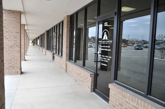 Town and Country Animal Clinic Picture 9