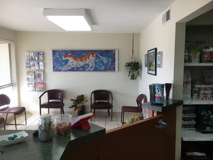 Animal Care Center of Brentwood Picture 4