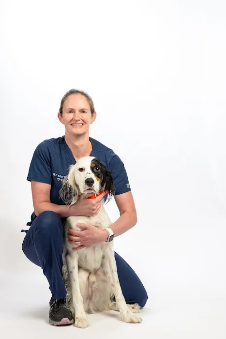Annie Biele, DVM Picture 3