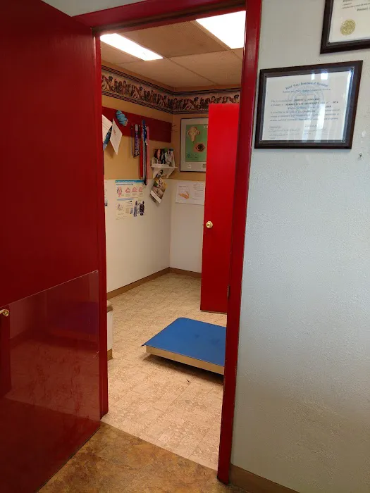 Dr. Bob's Vet Shop Picture 7