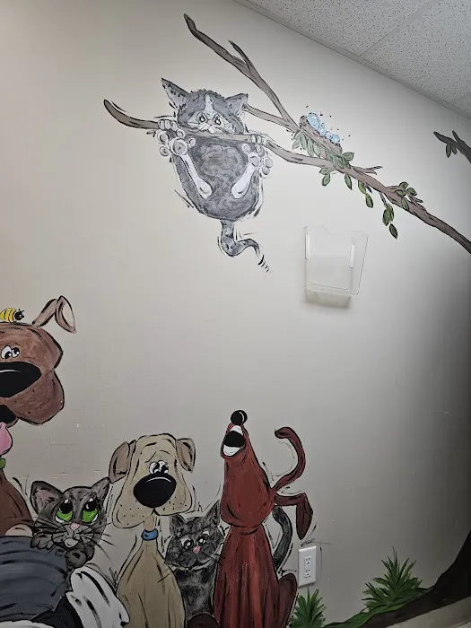 Lawrenceburg Veterinary Clinic Picture 3