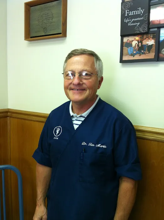 Crawfordsville Veterinary Clinic: Martin Tom DVM Picture 6