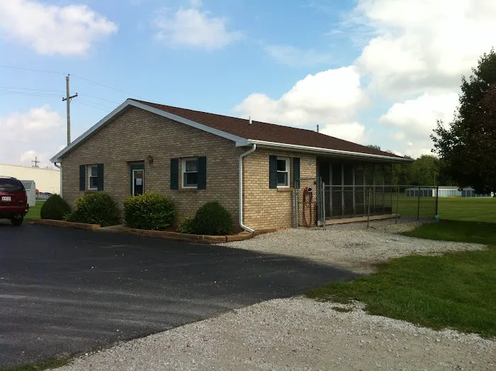Crawfordsville Veterinary Clinic: Martin Tom DVM Picture 8
