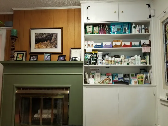 Cougar Mountain Veterinary Hospital & Wellness Center Picture 1
