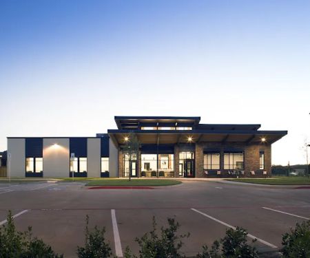 Riverwalk Pet Hospital & Resort