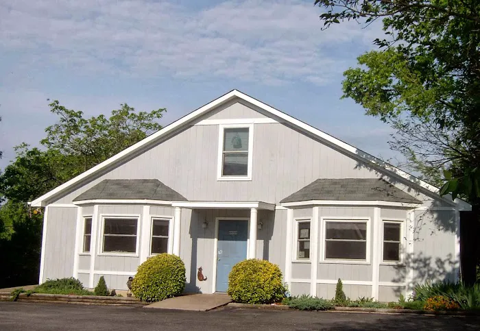 Warren Animal Hospital Picture 2