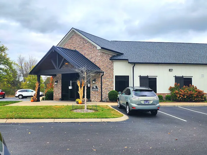 CreekWood Veterinary Hospital Picture 7