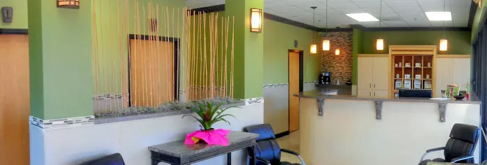 Enterprise Rd Animal Hospital, Dr Carlos Pola Picture 1