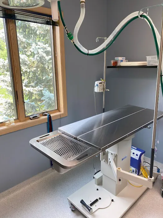 Carver Lake Veterinary Center Picture 9
